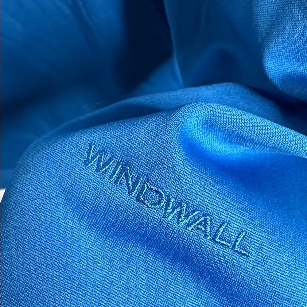 The North Face Men's fleece line wind wall soft shell Jacket in Blue Black M
